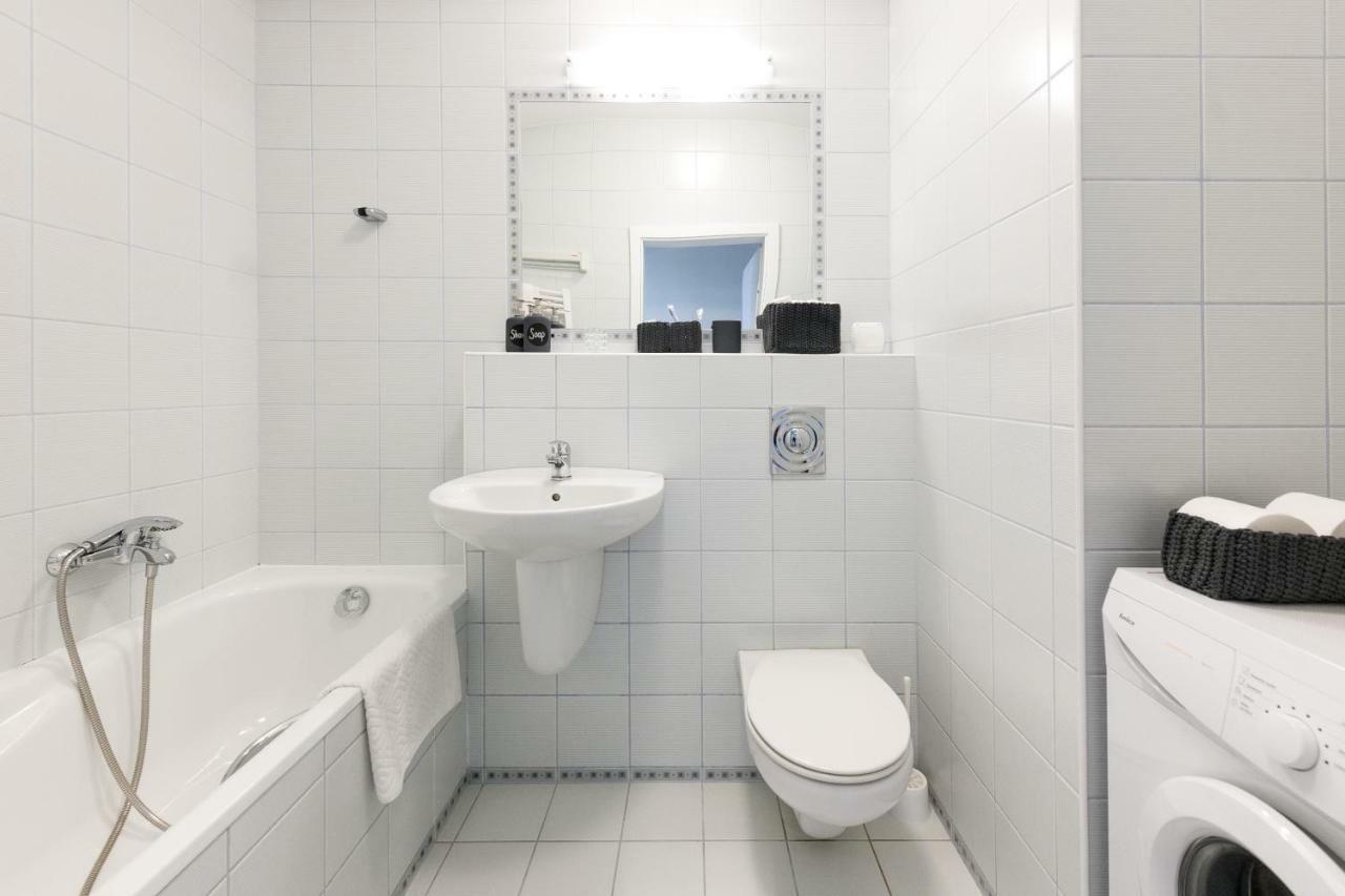 Sunny 1 Room Apartment With The View Over Cracow Krakow Luaran gambar